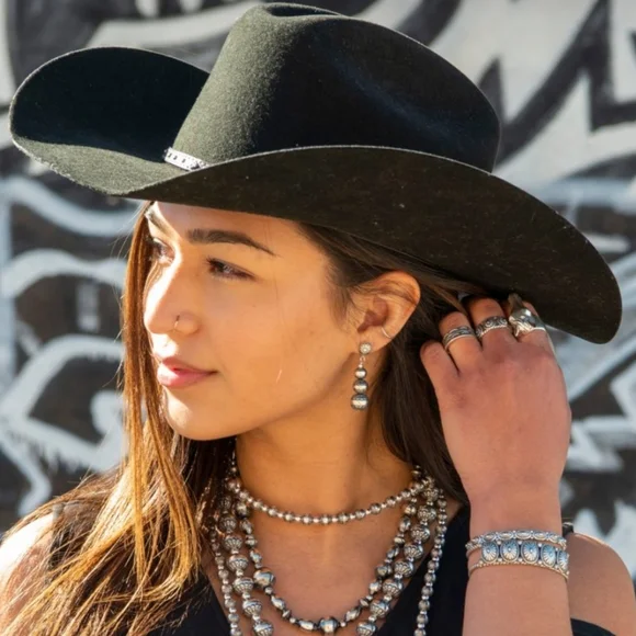 American West Sterling Silver Native Pearl Earrings - Picture 2 of 10